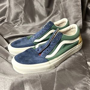 Vans old skool yacht club men size 7.0/ women size:8.5